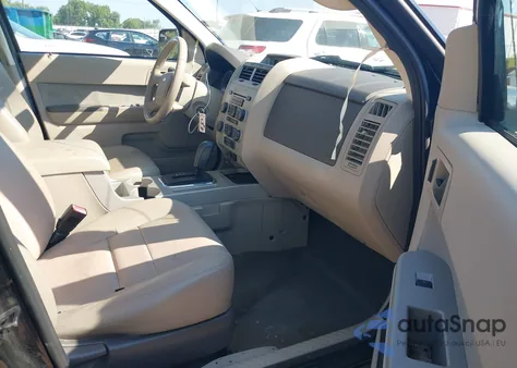 2012 Ford Escape Xlt z USA, uszkodzony, nr VIN 1FMCU9D74CKC84041